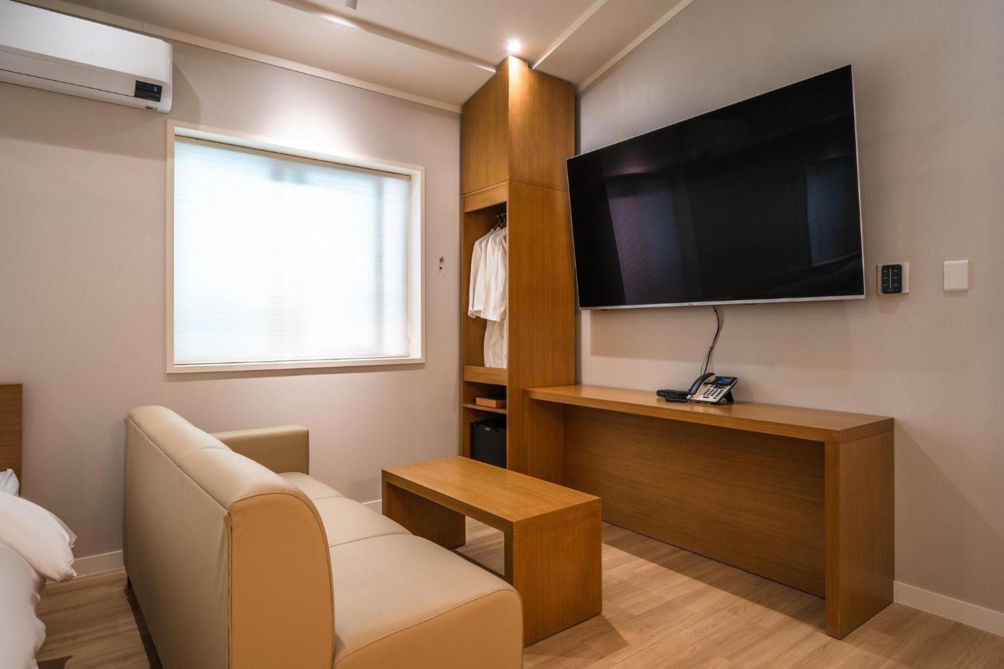Mono Hotel Suwon Exterior photo